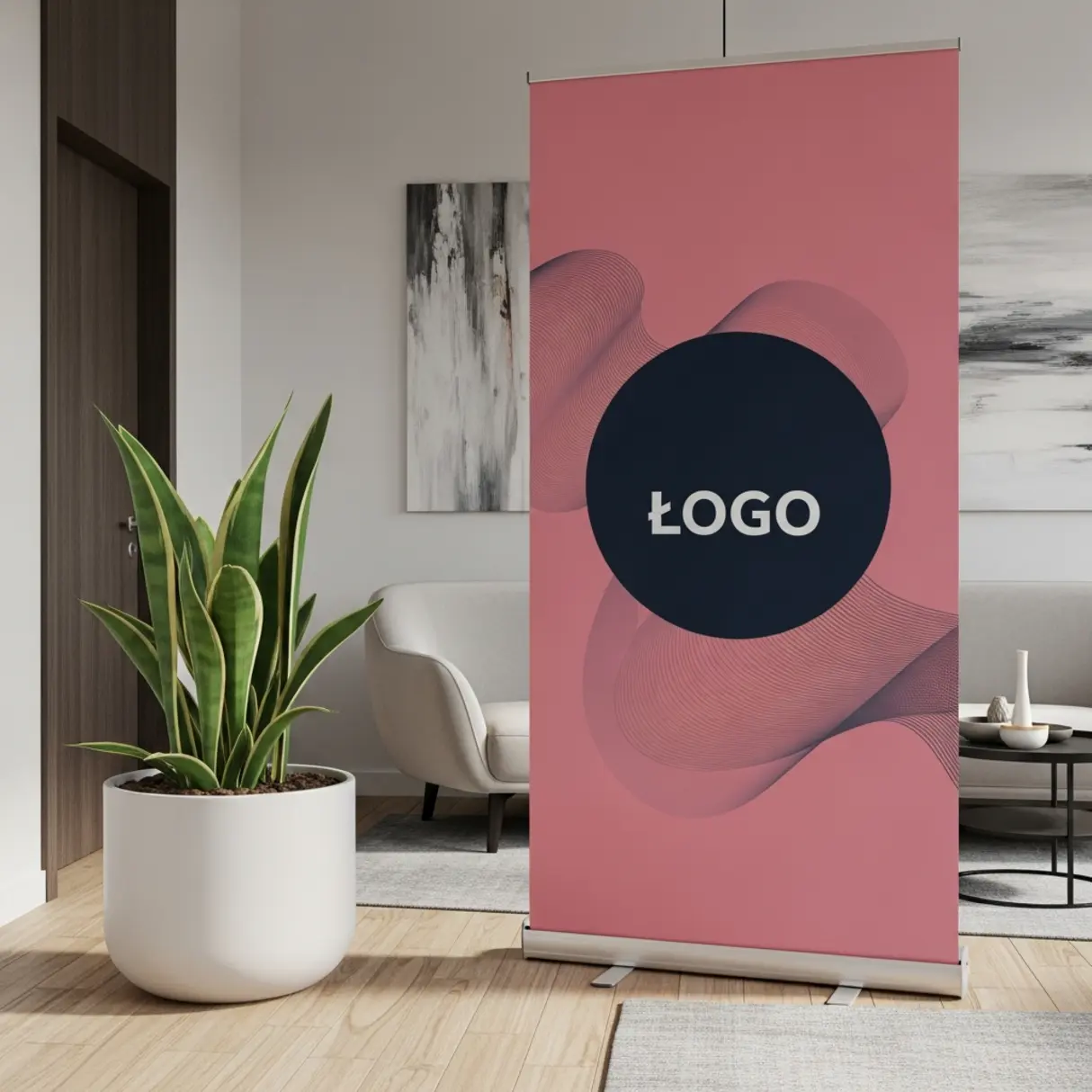 Rollup reklamowy z abstrakcyjnym logo w nowoczesnym wnętrzu.